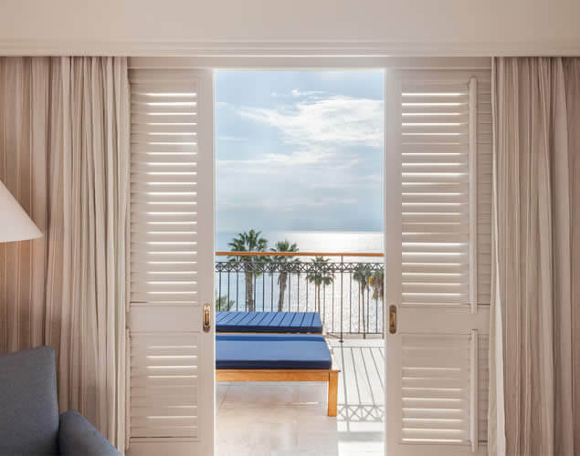 One Bedroom Deluxe Sea View Suite