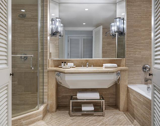 Studio Suite with Sea View and Pool